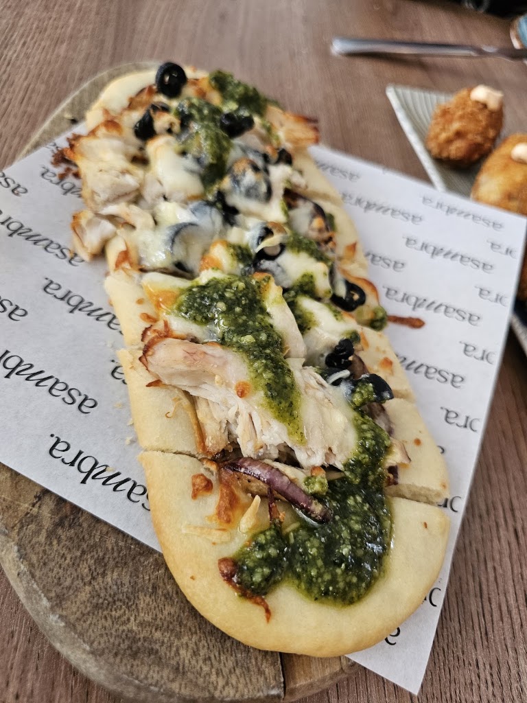 Asambra. Bar de Tapas — Pizza
