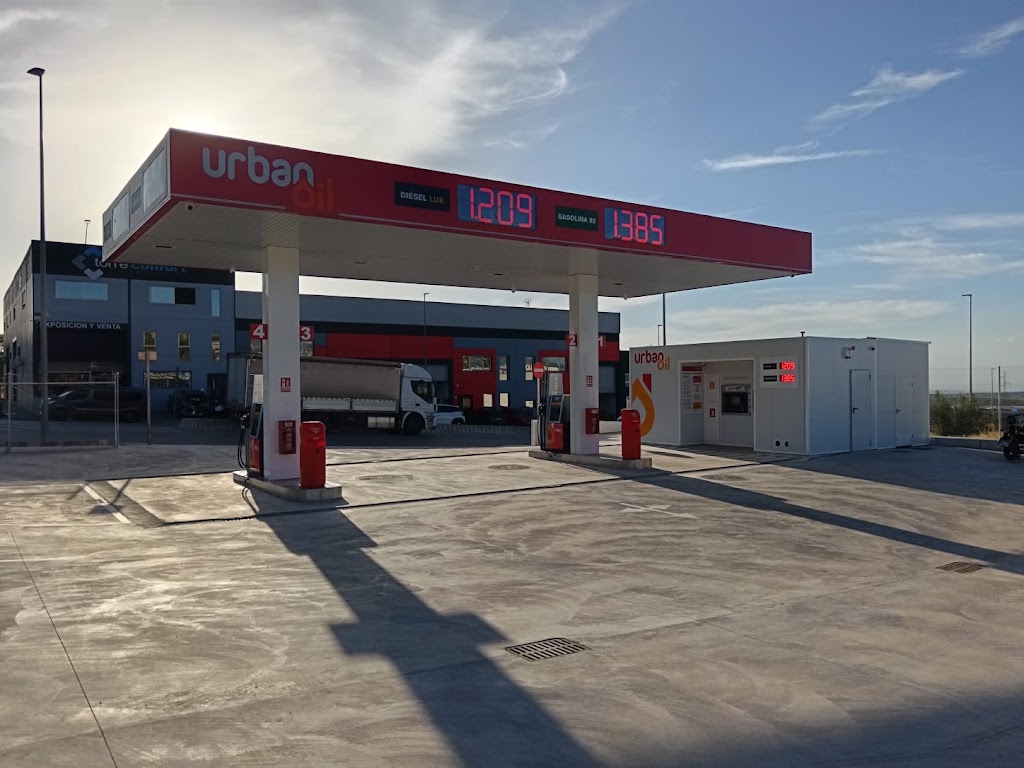 Urban Oil Torredelcampo — Surtidor de combustible