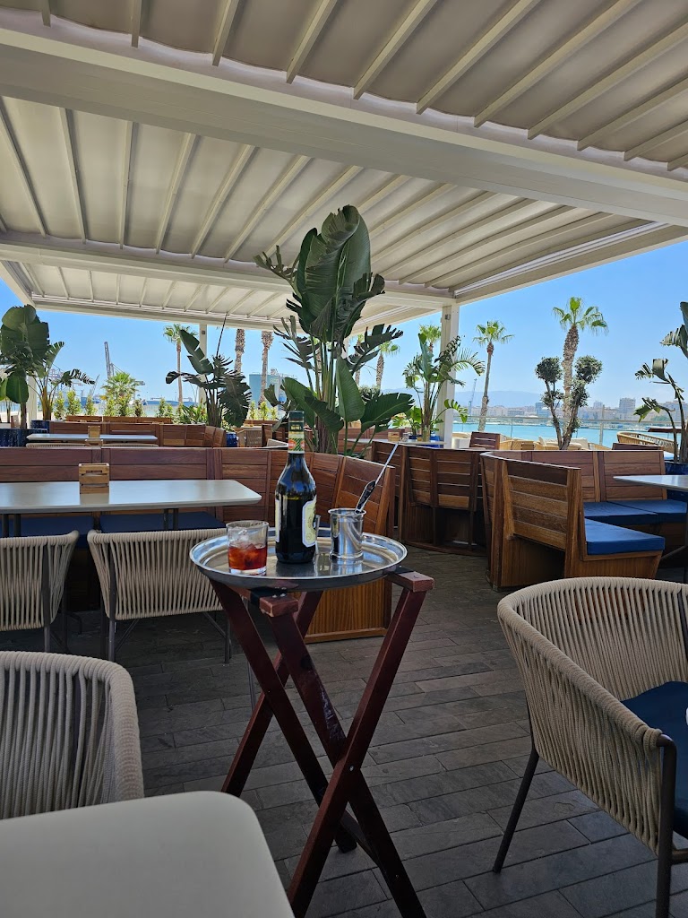 Cobalto 15 * Cocktail Art Muelle Uno