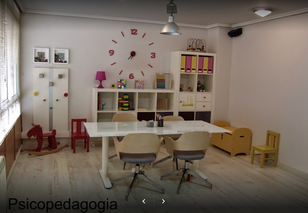 Escola Ensino — Del propietario