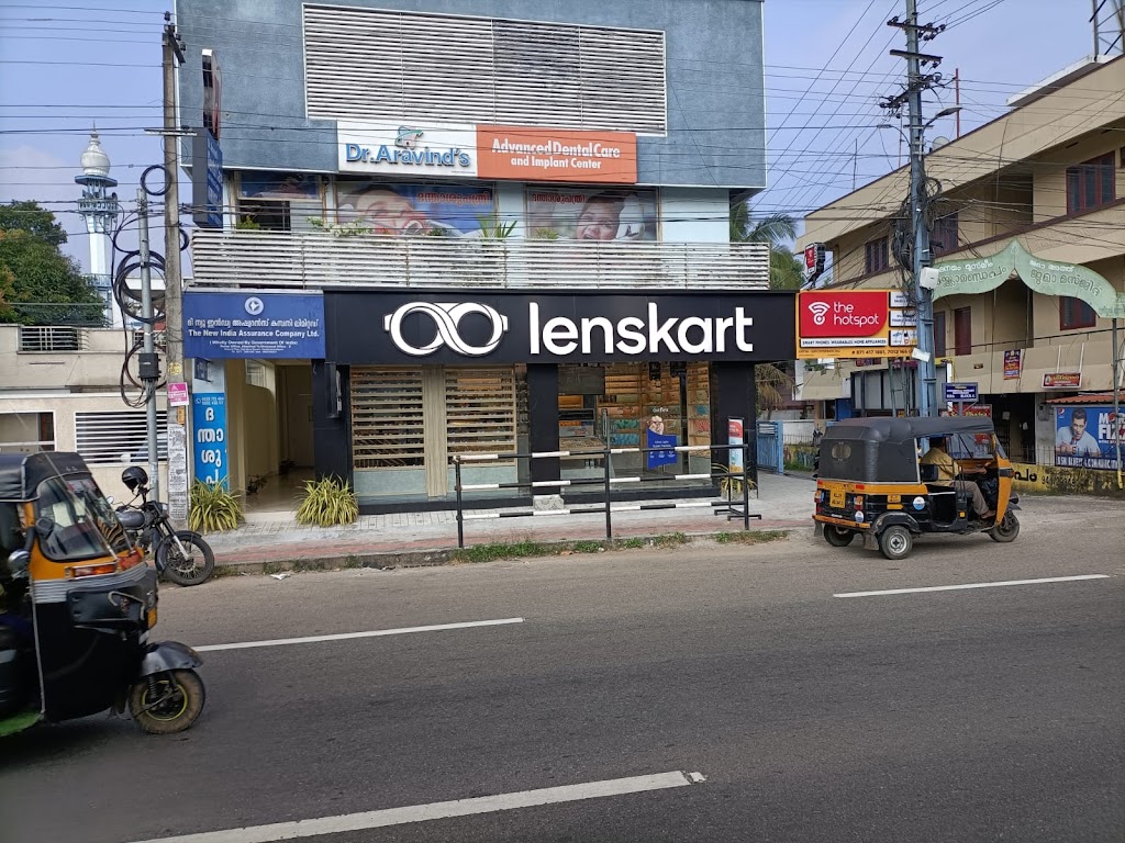 Lenskart Com At Pappanamcode Thiruvananthapuram