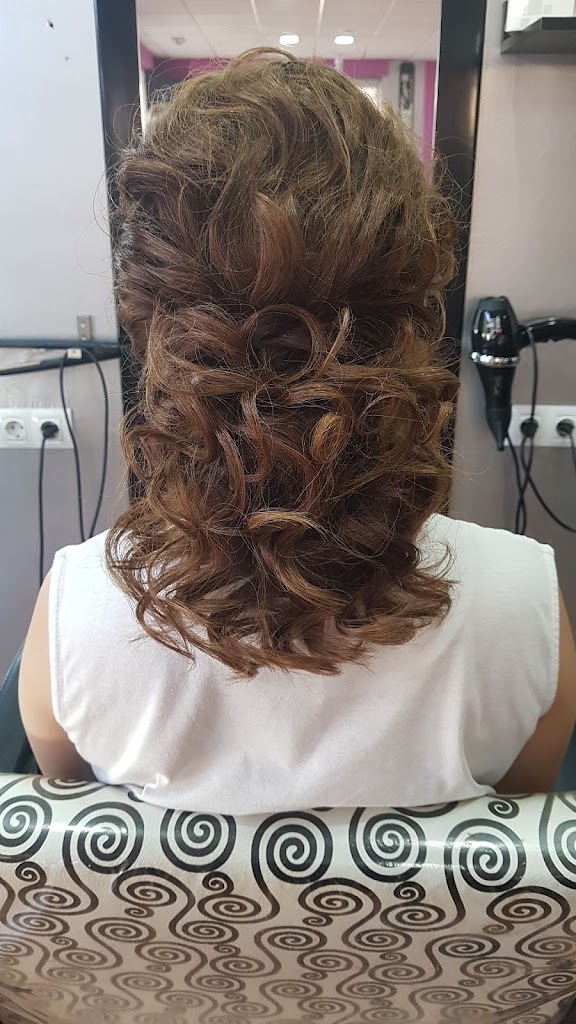 PELUQUERIA ESTETICA AMERICA — Peinado