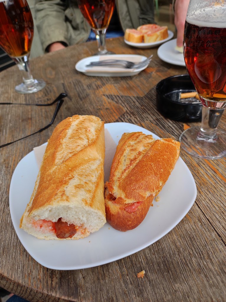 SPOON Coffee & Breaks — Comida y bebida