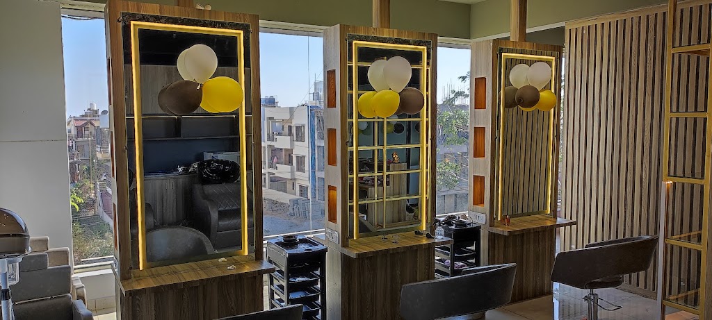 Ready To Shine Ladies Salon