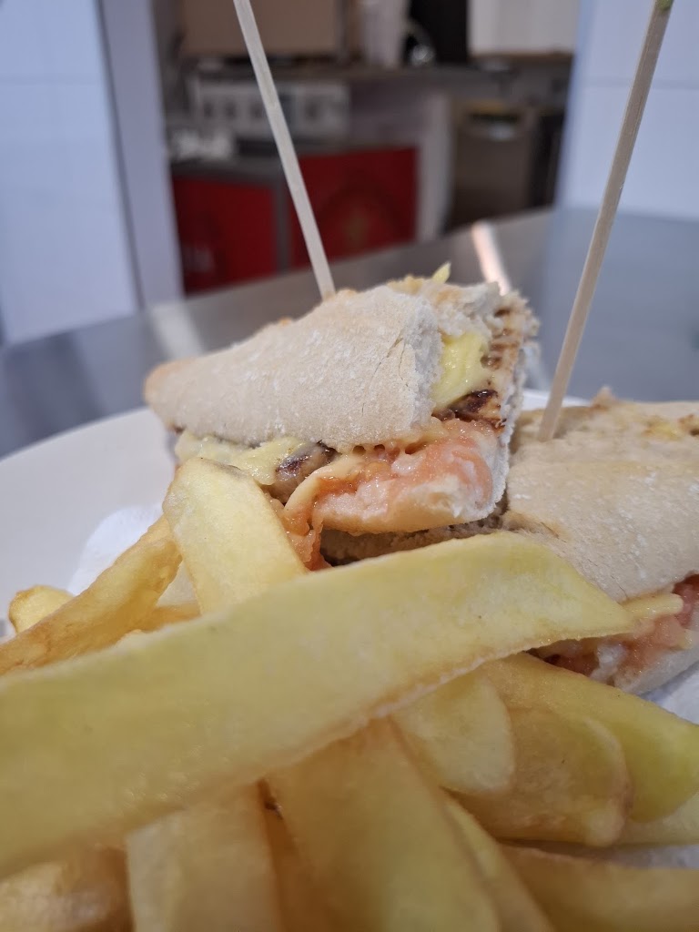 Malu bistro bar — Comida y bebida