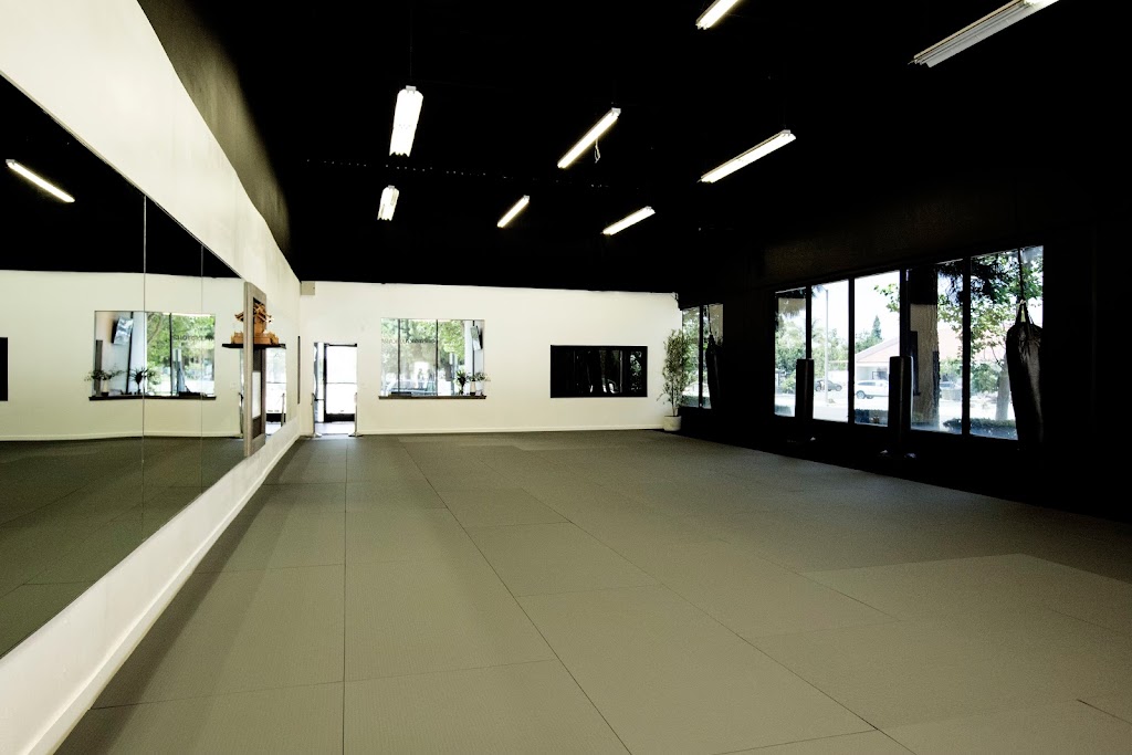  Corona Muay Thai Academy