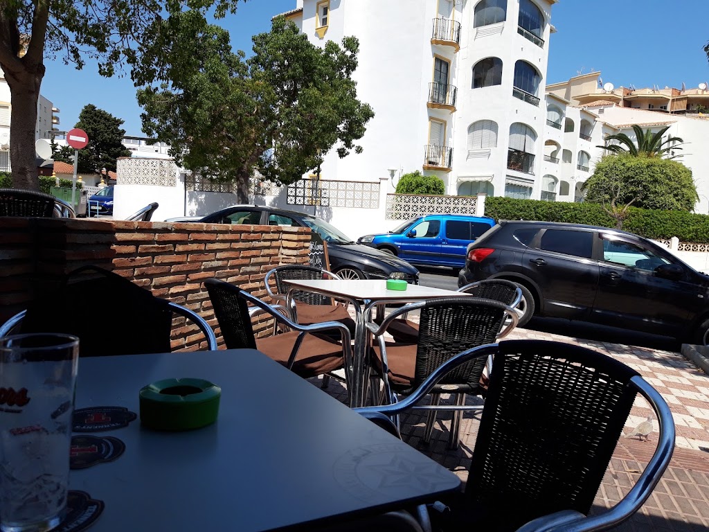 Bar restaurante Doyle's Corner — Ambiente