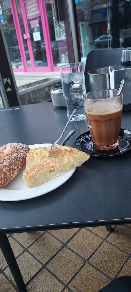 Cafeteria Cambridge — Cafe