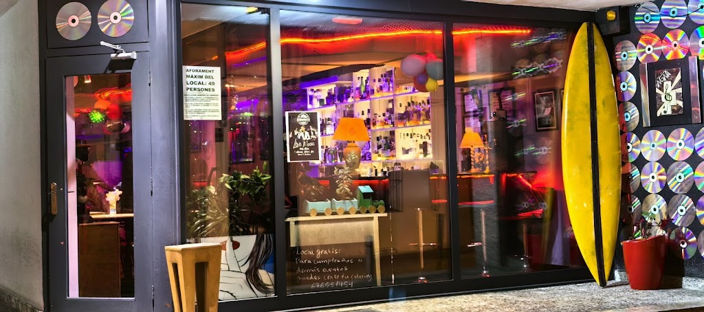 Pub Nona / @pub_nyonya