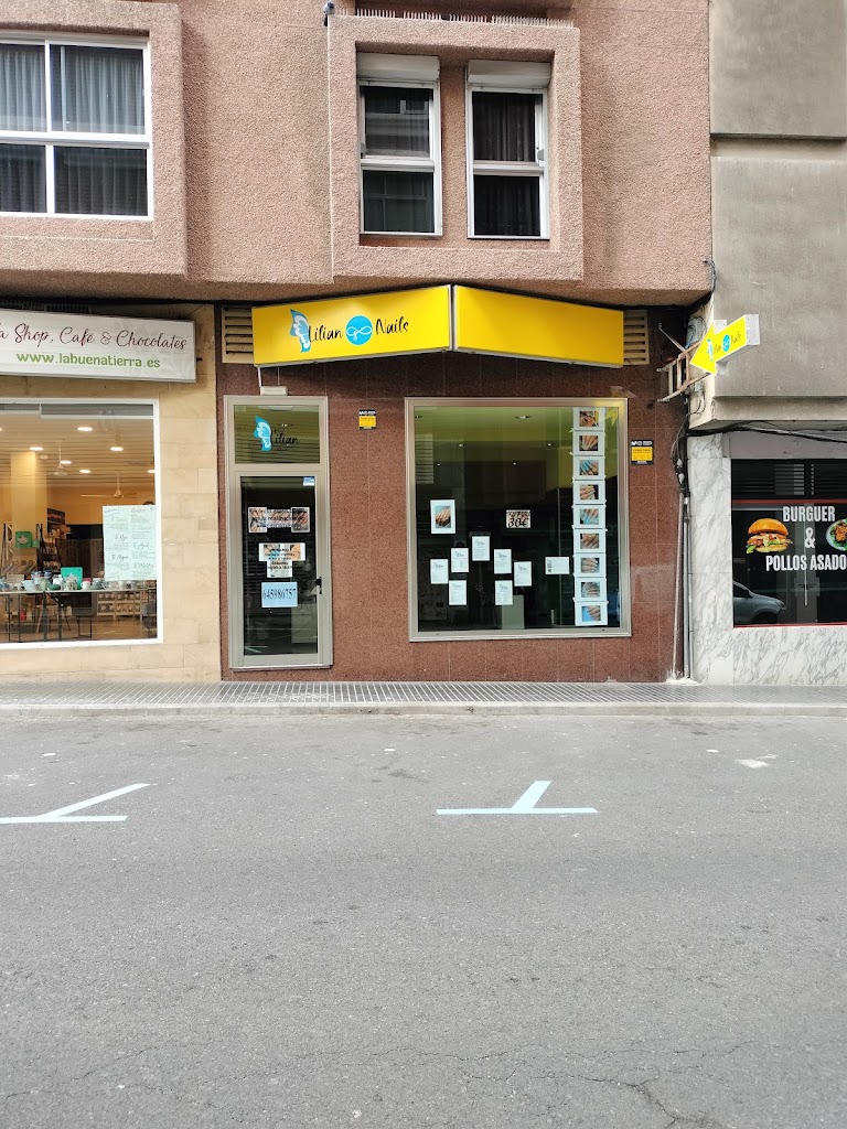 Lilian Nails Gonzalez — Exterior