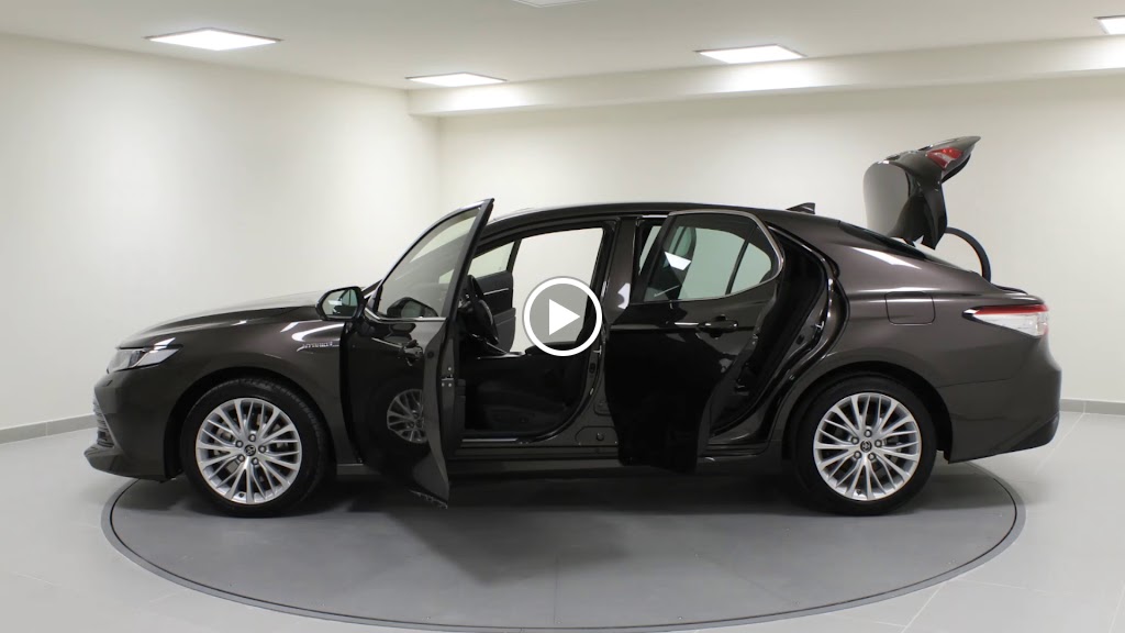 Concesionario Oficial TOYOTA - Hacha Motor — Interior