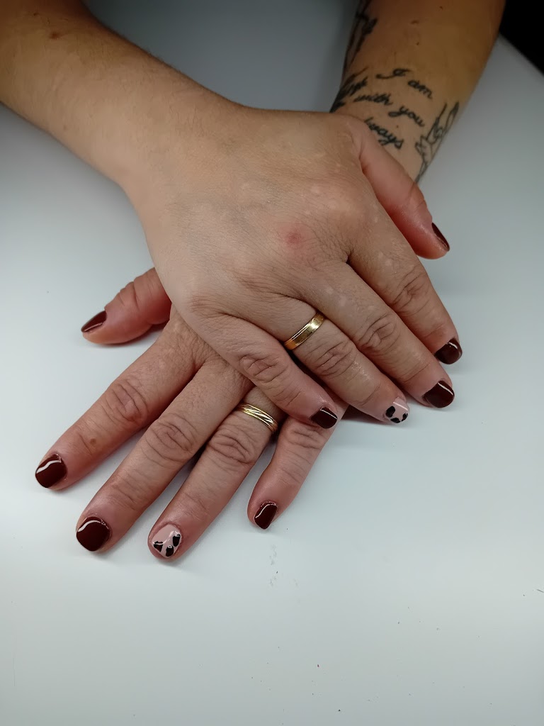 NailsElegance2011 Unas de acrigel, Manicura permanente , Manicura Clasica, Pedicura Clasica y Pedicura permanente