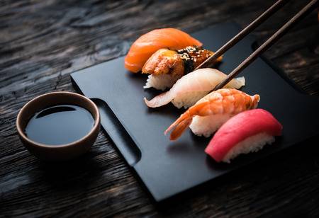 Japan Sushi — Comida y bebida