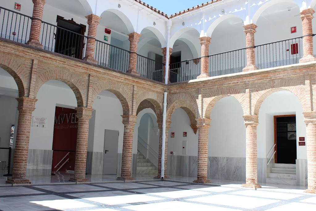 MVVEL Museo de Velez-Malaga — Del propietario