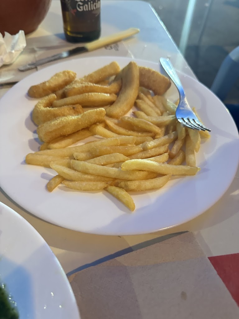 BAR LA FERRO — Comida y bebida