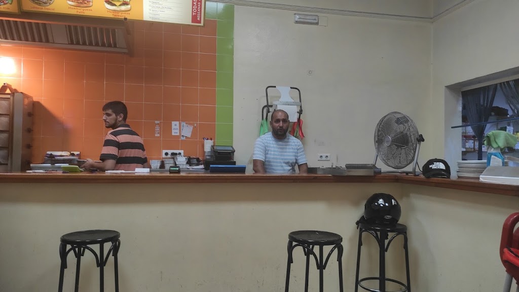Turka Kebab House — Ambiente