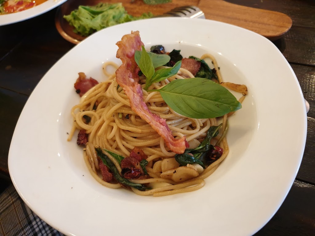 WAAK​ Cafe and Bistro의 사진