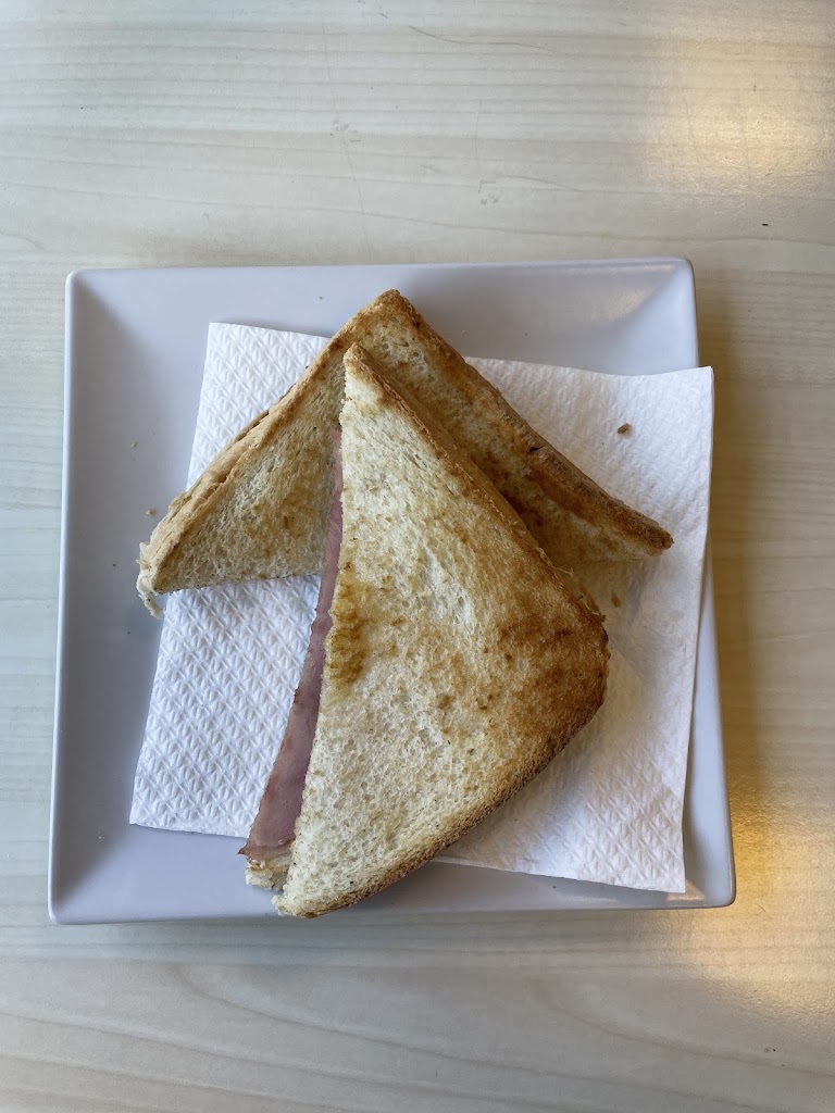 Bar la Torre — Comida y bebida