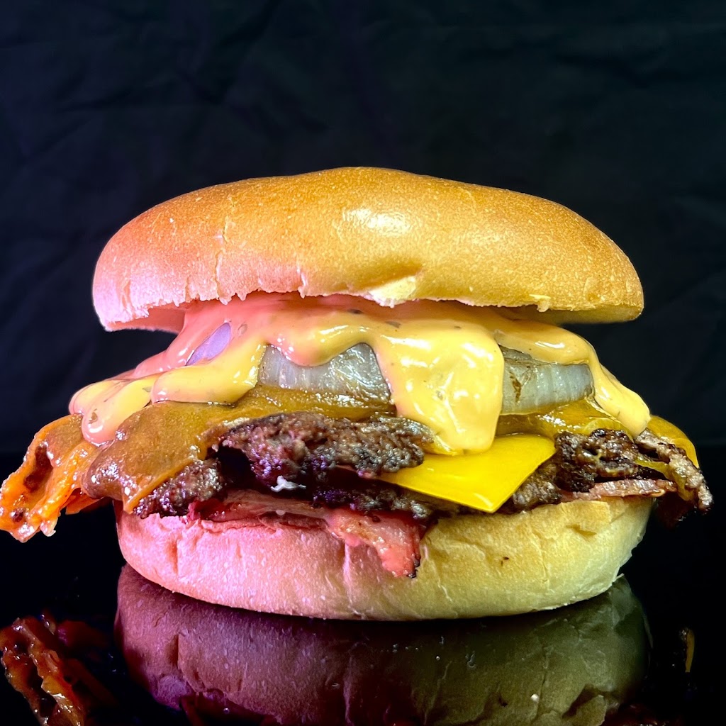 UFOS burger — Comida y bebida