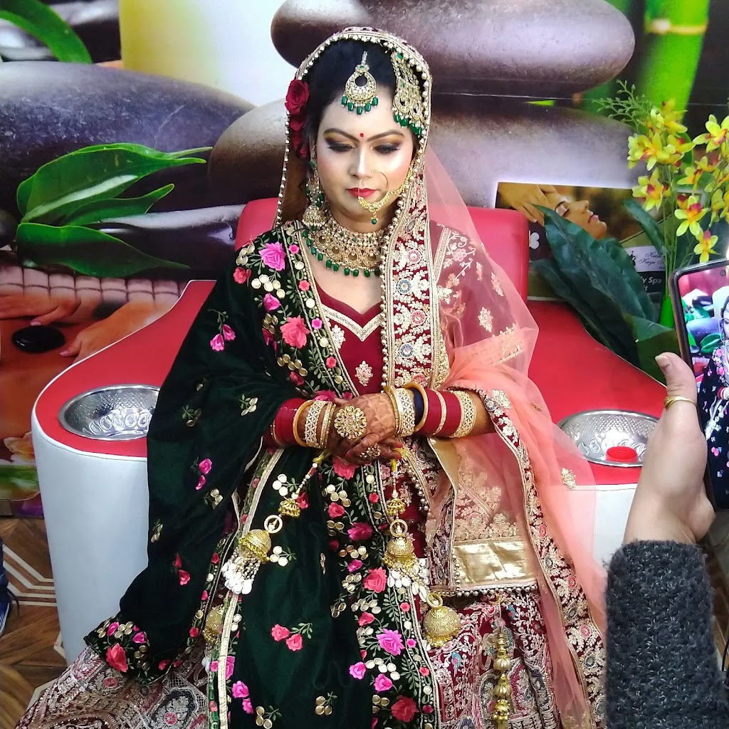 Dogra Beauty Parlour