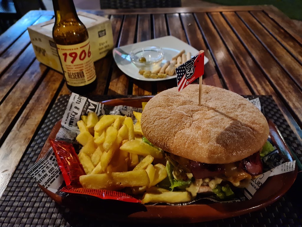 Bar Route 54 — Comida y bebida