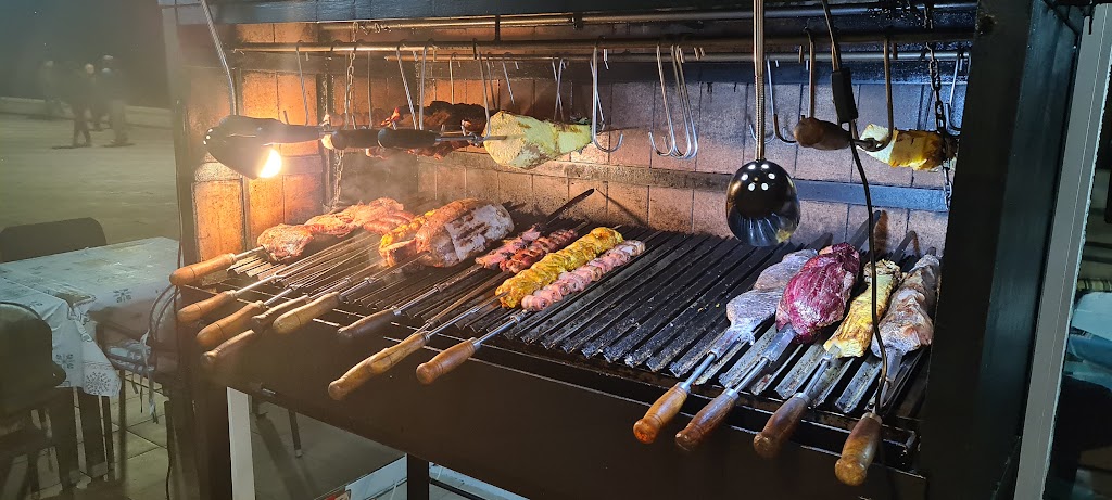 Merendero Arco Iris — Comida y bebida