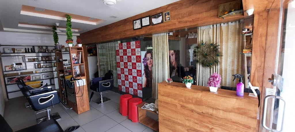 Laxmi Family Salon