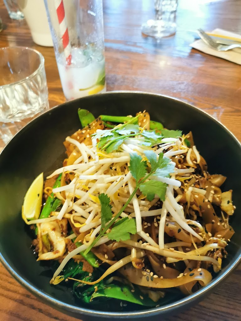 Pad thai