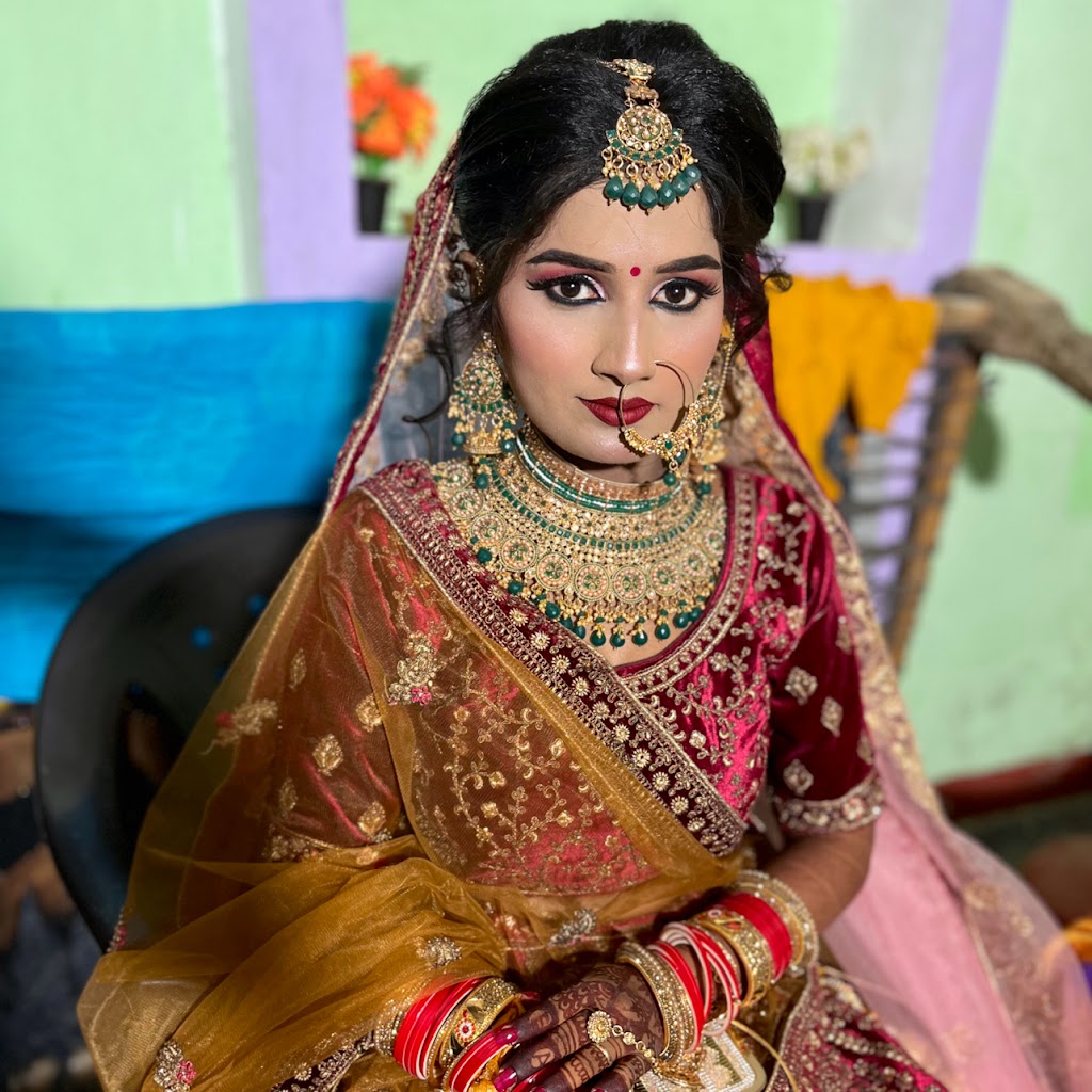 Kalpana Glamour Salon And Academy