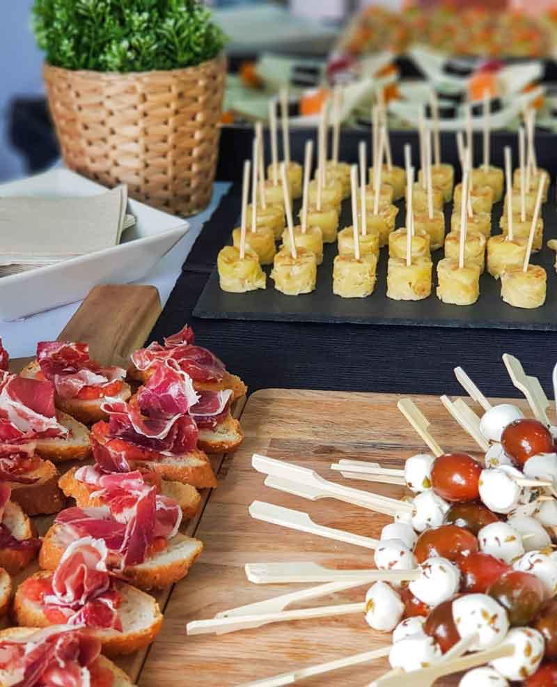 Rostisseria Como En Casa — Comida y bebida