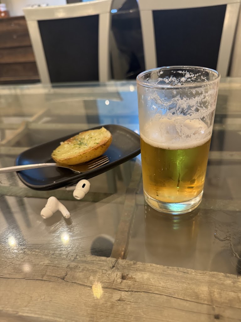 Tapearia Cruz de hierro — Comida y bebida
