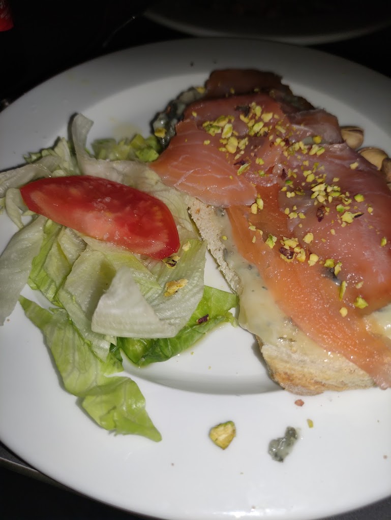Bar Disparate — Comida y bebida