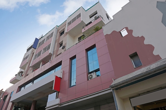Oyo 24649 Hotel Pride Executive