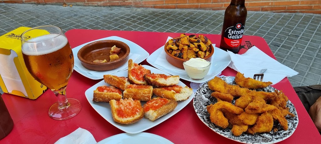 Bar La Ciencia — Comida y bebida