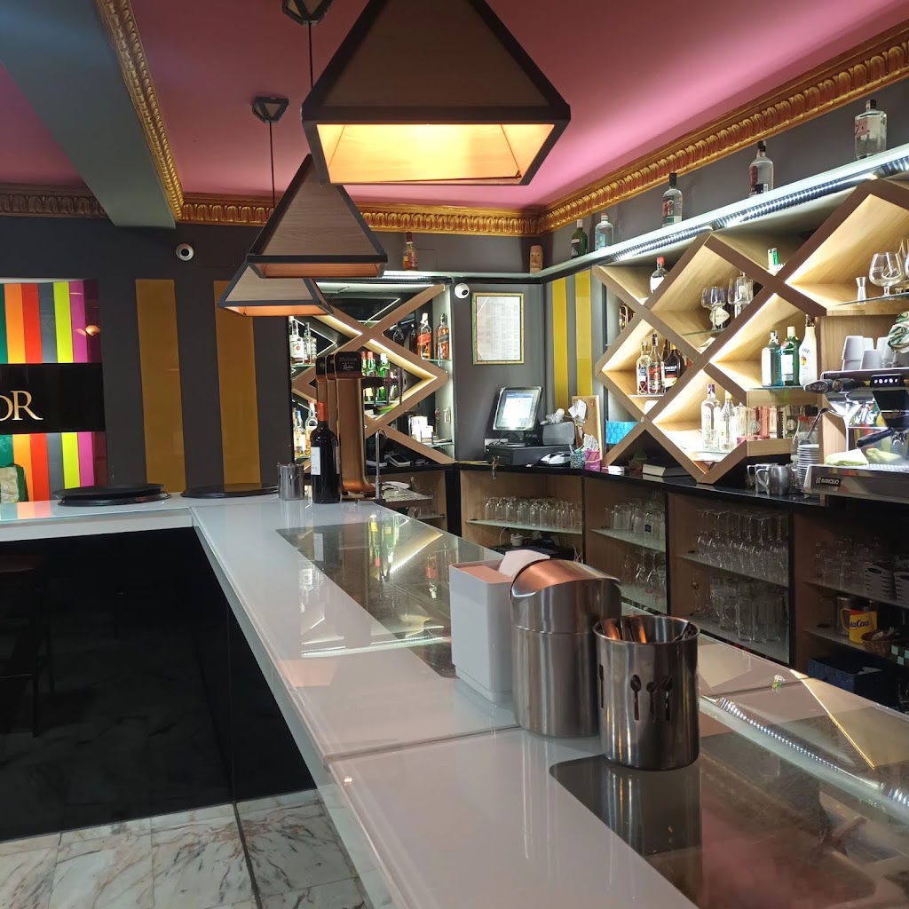 El Rincon de Amador (Gastrobar) — Ambiente