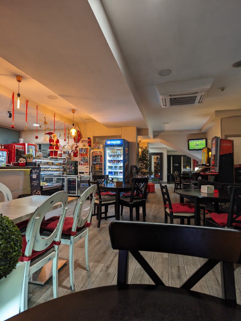 Unic Cafe — Ambiente