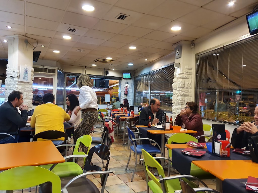 CAFETERIA CRICKET — Ambiente