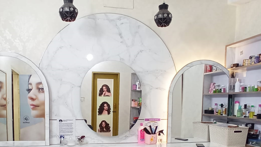 Sampan Beauty Parlour