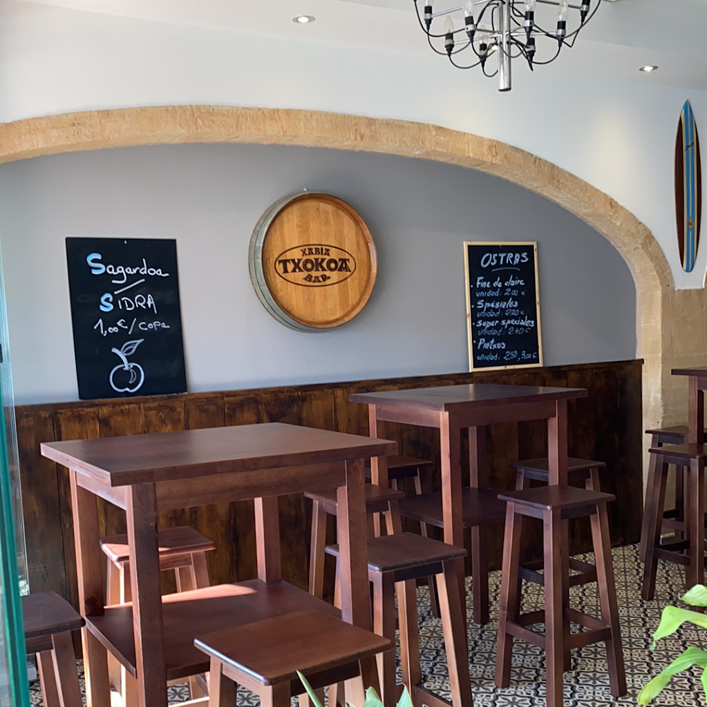 Xabia Txokoa Bar — Ambiente