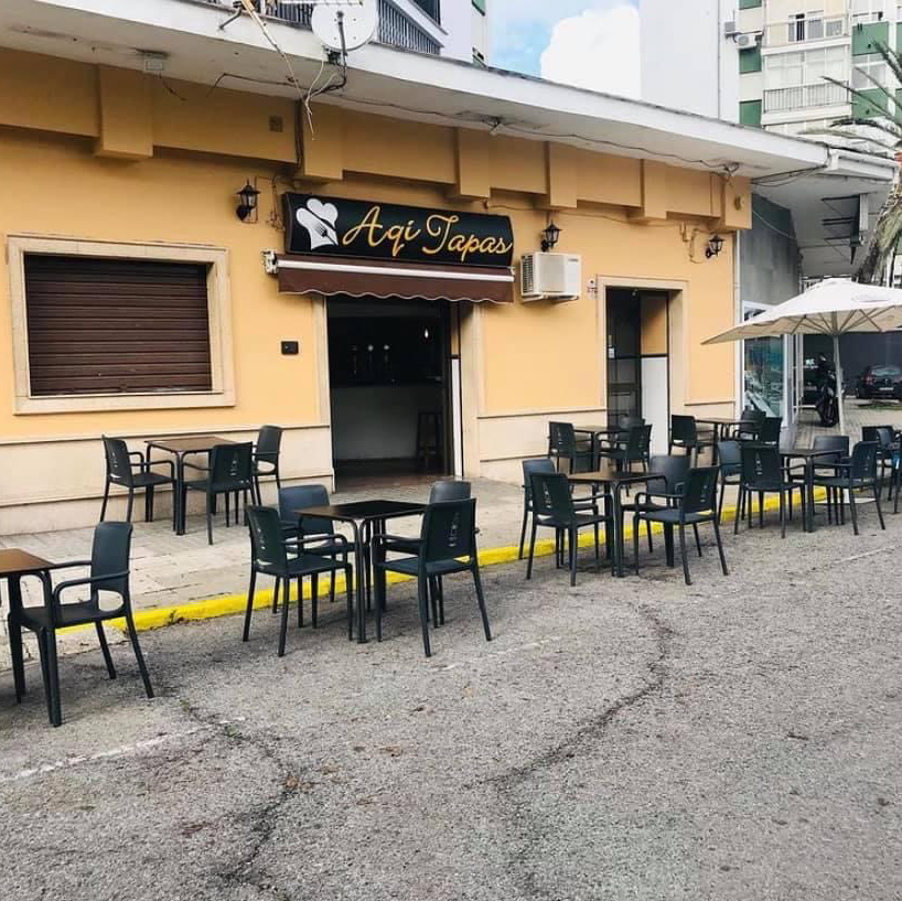 Bar Aqi Tapas. — Ambiente