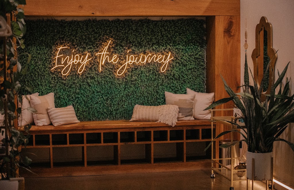  Kintsugi Yoga - Inspire