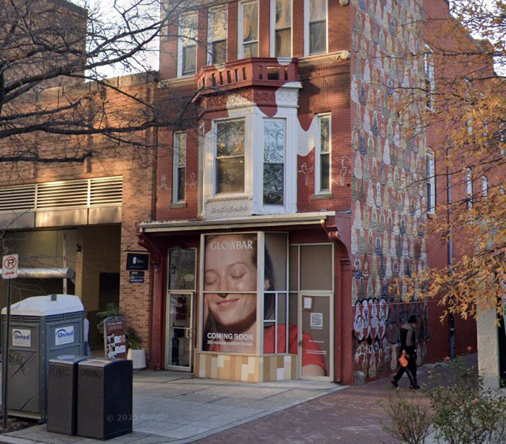  Puppy Yoga DC - Logan Circle (Puppies Yoga)