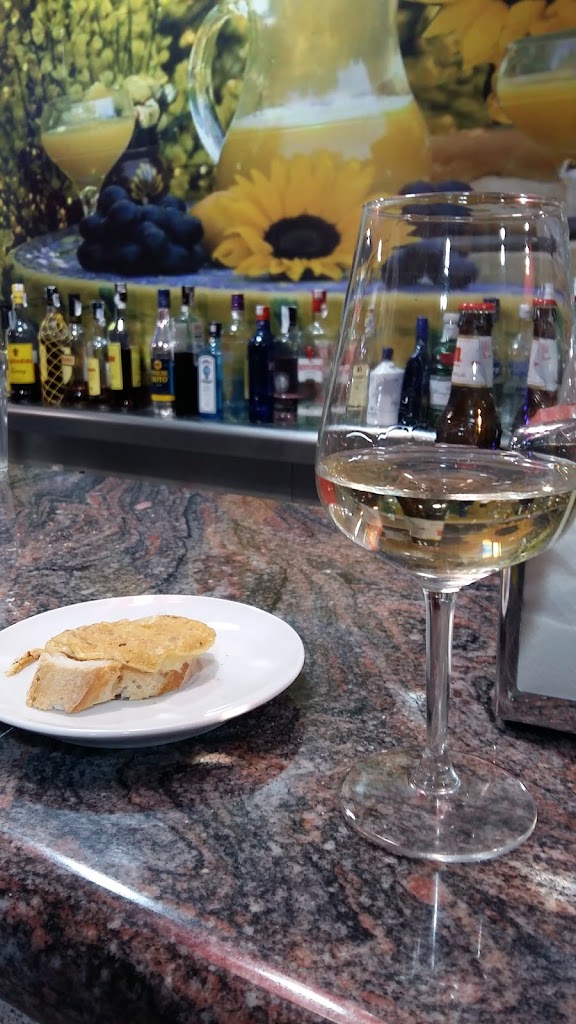 Cerveceria Las Flores — Comida y bebida