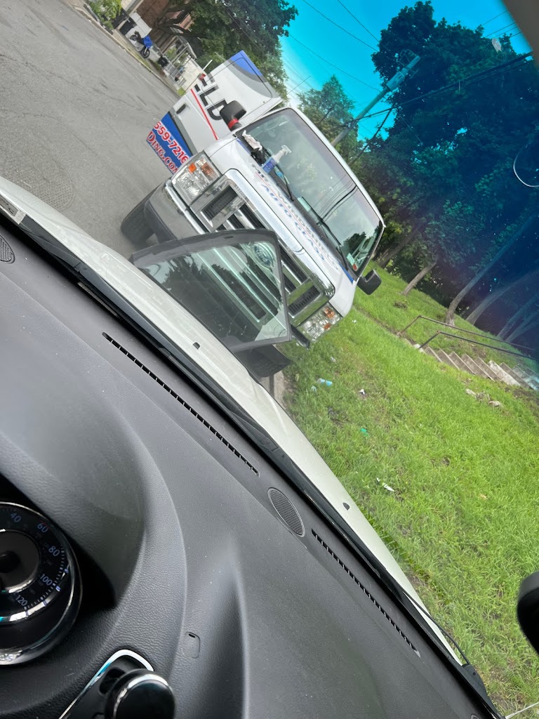 MR WINDSHIELD AUTO GLASS in Troy