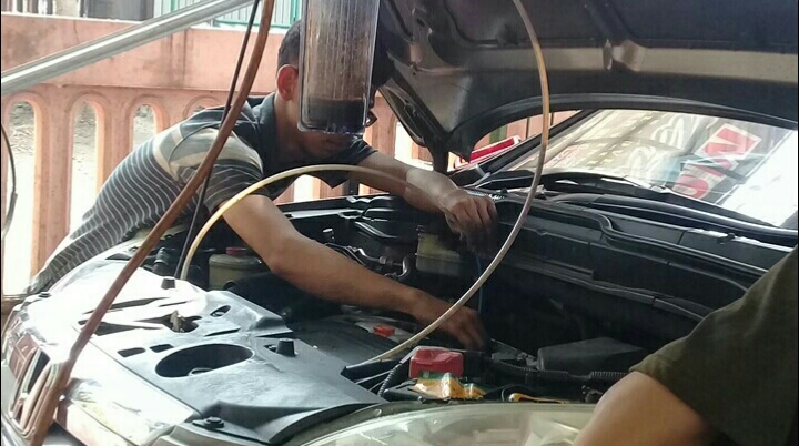 Bengkel Mobil Joko Motor
