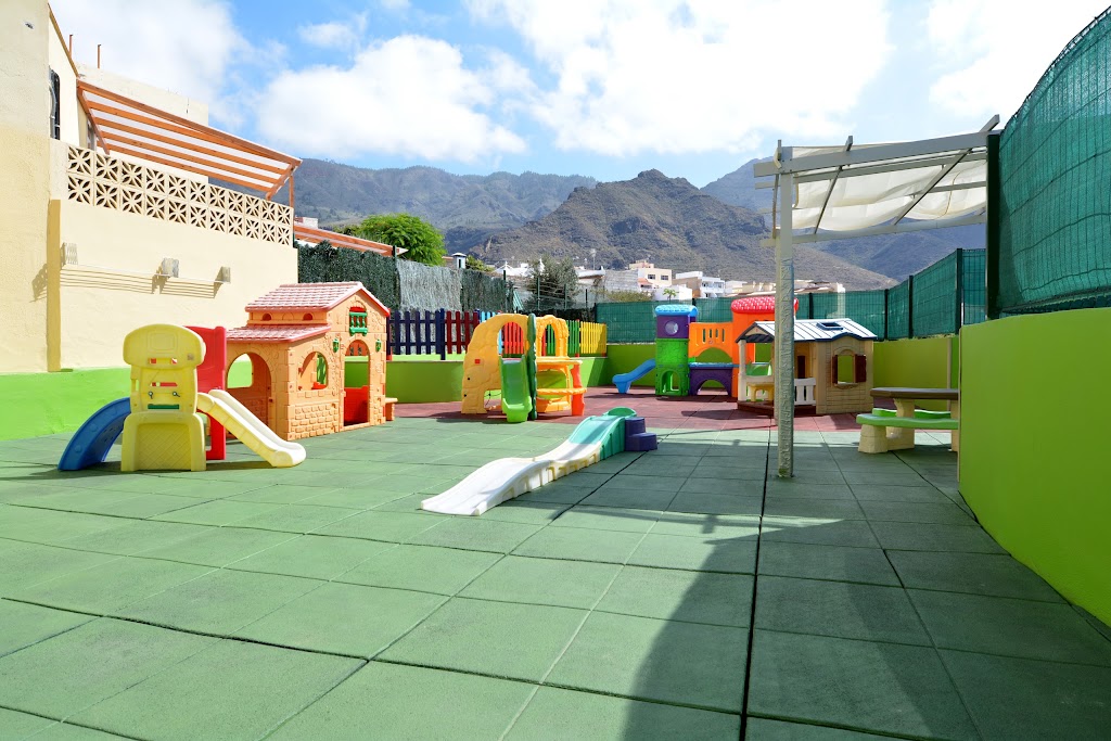 Centro Infantil Pekenukis, Guarderia en Adeje — Espacio de recreacion