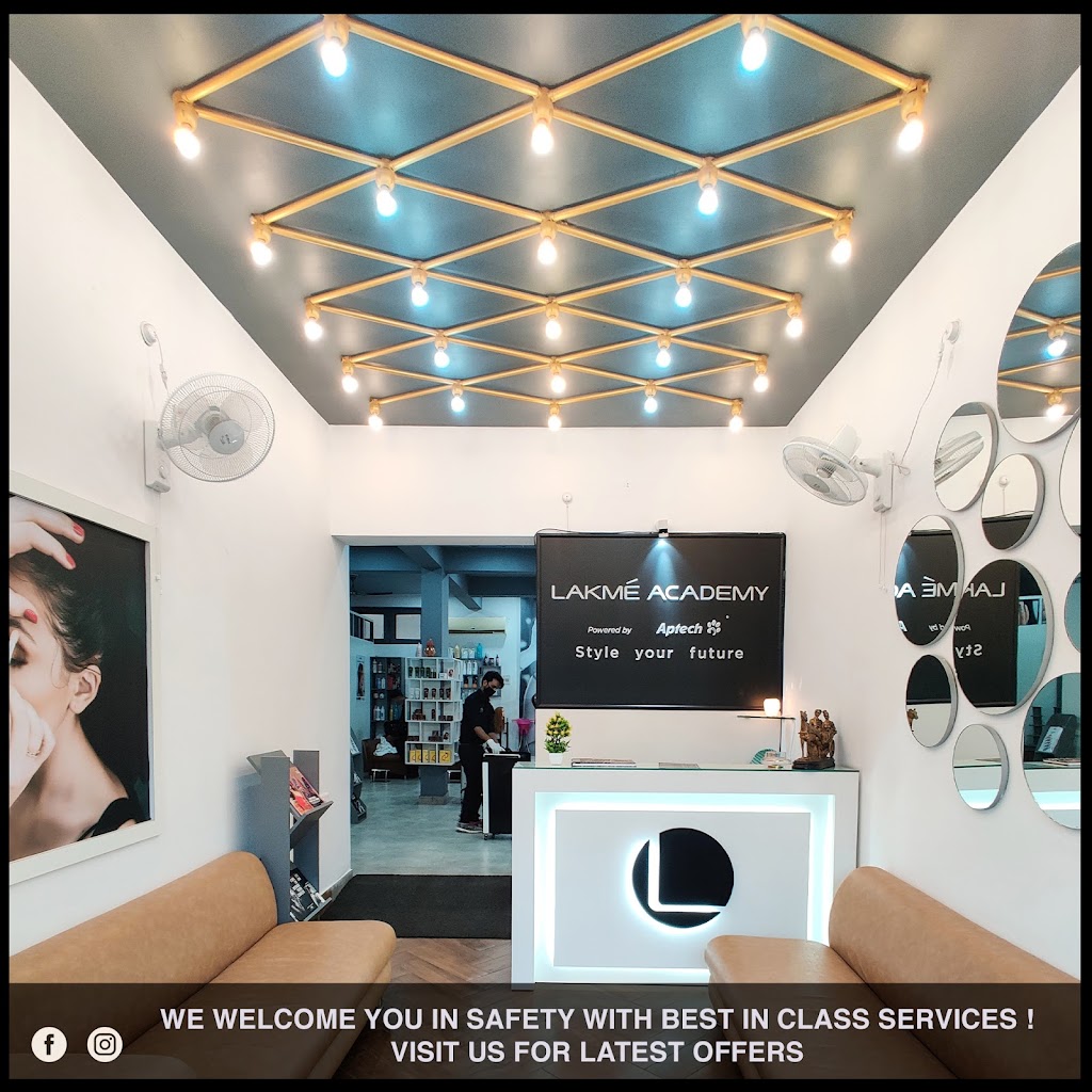 Exclusive Unisex Salon By Lakme