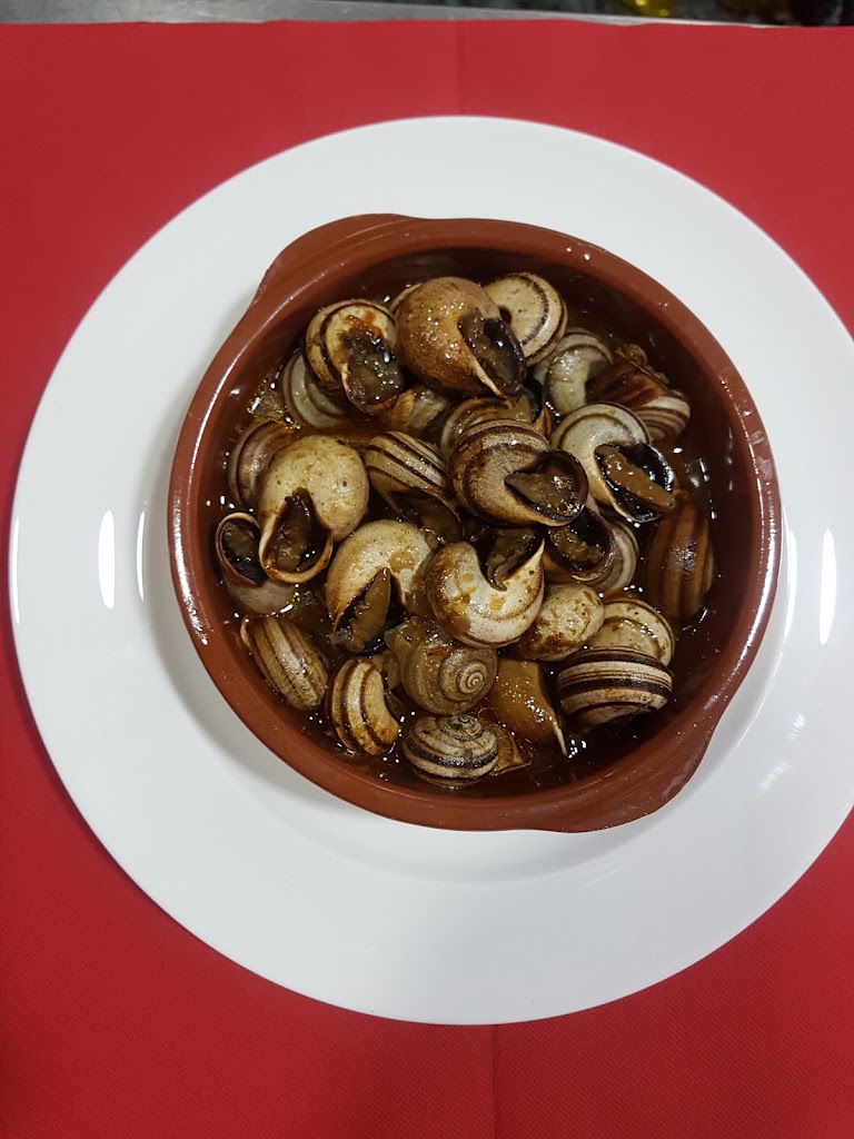 Bar Restaurante Dorado 2 — Comida y bebida