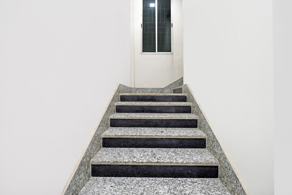 Hotel Amrit Plaza