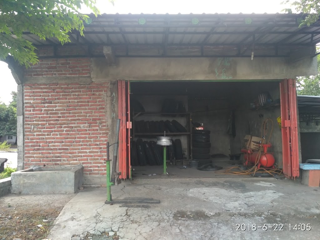 FAJAR - BAN tambal & vulkanisir ban TRUCK